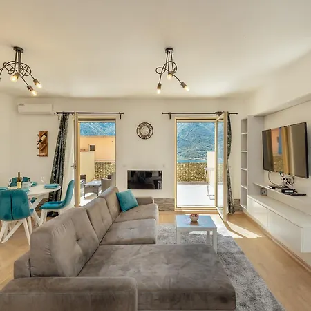 Maja Sea View Apartment Kotor Exterior photo